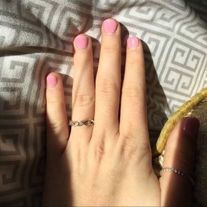Tiffany Infinity Ring. Size 6